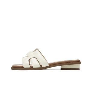 MADALLO Тихие тапочки-шлепанцы с прострочкой для женщин экрю, цвет Ecru