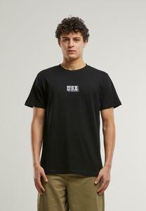 Футболка с принтом USA COLLEGE WORDING PATCH TEE Mister Tee, черный