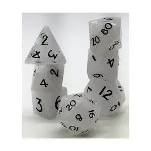 Набор Poly — прозрачный кварц с черным (7), Semi Precious Stone Dice (Level Up Dice)