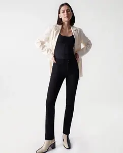 Секретный толчок в узких черных женских джинсах скинни Salsa Jeans, черный