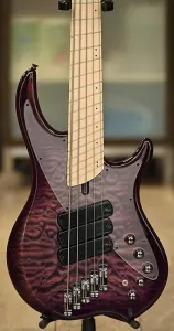 Dingwall Combustion Nasville 3PU, 5-струнная - Ультрафиолетовый Взрыв