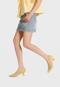 Декольте Queen Helena, Giallo