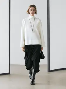 Блуза с высоким воротником и акцентом по низу Massimo Dutti, white