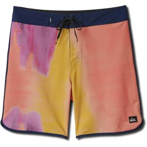 Мужские шорты для плавания Highline Scallop 19 дюймов. Quiksilver, Coral