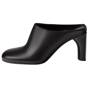 HERMES Закрытые тапочки женские черные