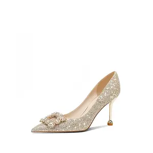 Острый носок Роскошный стиль Стрази Квадратная пряжка Тонкий каблук Высокие каблуки Женские Crelinkxlat Серебристый 8 см