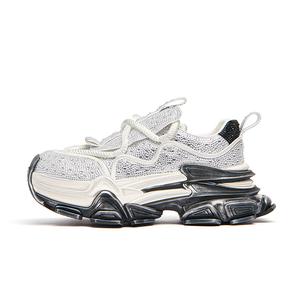 Низкие массивные кроссовки из древних времен для женщин KEDDO, White