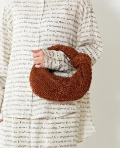 Меховая сумочка, пончики, маленькая площадь Plain People, цвет Brown