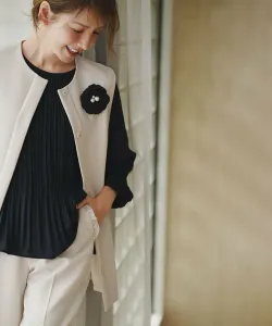 Плиссированная блузка из жоржета и шифона Suite L, цвет Navy [075]