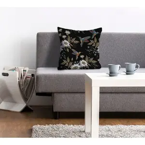 Диванные подушки Johanna, наволочка, цветочные ветви, птицы, черный фон, цветочный узор Queence, Schwarz/bunt + bedruckt