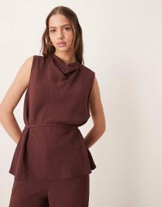 ASOS DESIGN приталенный драпированный топ с узким поясом шоколадного цвета