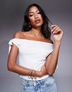 Облегающий топ с открытыми плечами и завязкой-бабочкой цвета слоновой кости от ASOS DESIGN