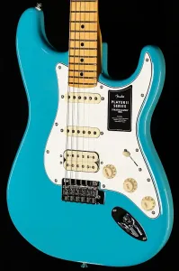 Fender Player II Stratocaster HSS с кленовым грифом, цвет Aquatone Blue (750)