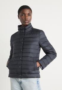 Пуховик GANT, черный