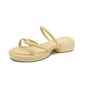 FOXER Быстросохнущие противоскользящие антибактериальные шлепанцы женские желтые, цвет Yellow