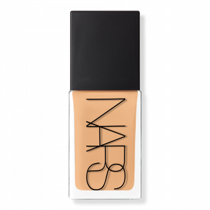 Усовершенствованная тональная основа для ухода за кожей, отражающая свет. NARS, Sahel (M2.5 - medium with warm undertones, and a peach tone)