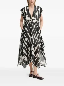 Платье с V-образным вырезом и графическим принтом Mmc Studio, черный