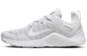 Кроссовки Nike Legend Essential для женщин