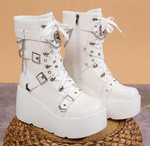 Lglmqxtm Готические массивные ботинки на шнуровке для женщин с пряжкой и цепочкой, платформенный каблук, черные панк-ботинки с заклепками, водонепроницаемые и легкие