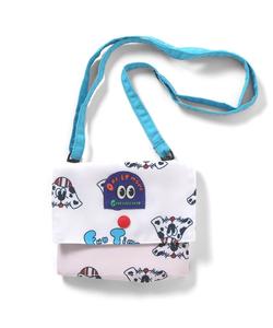 один на несколько мобильных карманов