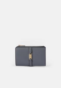 Кошелек Tommy Hilfiger GLAM BIFOLD WALLET, Superior Steel/Grey