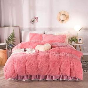 EAGLCQA Комплект постельного белья плюшевый мохнатый серый белый розовый с помпонами Color 10