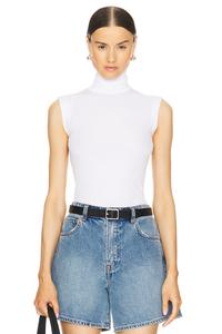 Облегающий топ без рукавов с высоким воротом Norma Kamali, белый