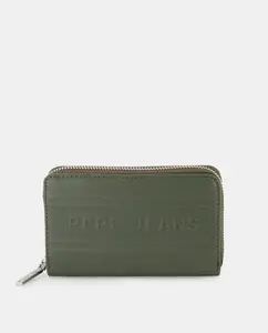 Женский прямоугольный кошелек Marrel с центральным логотипом в тон и молнией Pepe Jeans, хаки