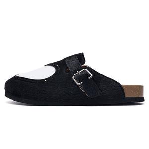 Тапочки Unisex с резиновой подошвой, устойчивой к запахам, износу и скольжению, с закрытым носком AAA SINCE 1955, черный