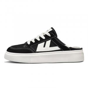 Закрытые тапочки для мужчин WARRIOR, черный/бежевый