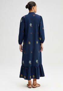 Длинное платье EMBROIDERED DRESS WITH SHELL BUTTON Touché Privé, темно-синий