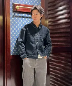 Спортивная куртка из хлопка и черного денима