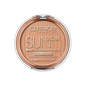 Водостойкая пудра-бронзатор Sun Glow Matt Bronzing Powder Catrice, цвет medium to darker skin