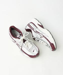 Женская футболка Nike Initiator