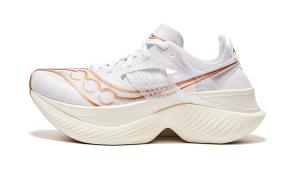 Saucony Эндорфин Элайт Уайт Голд женские, цвет White Gold
