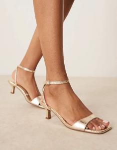 Босоножки на каблуке-рюмочке ASOS DESIGN Wide Fit Heart Throb золотистого цвета
