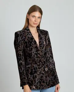 Женский пиджак с принтом из бархата с передними карманами Alma en Pena, принт