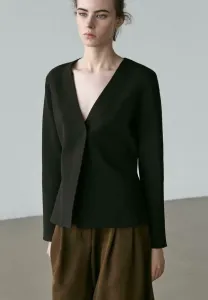 Кардиган с v-образным вырезом и застежкой. Massimo Dutti, Black