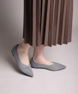 Туфли-лодочки с плетеным верхом, украшенные стразами