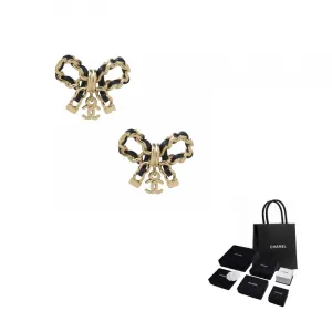 CHANEL 2023 Cc Leather Woven Gold Plated Bow Earrings костюмные серьги