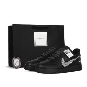 Кроссовки для скейтбординга Air Force 1 женские низкие черный/белый Nike