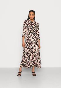 Длинное платье YAS, нежно-розовый