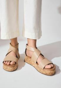 Босоножки на платформе STANDARD WIDE FIT FOREVER COMFORT CHUNKY Next, бежевый