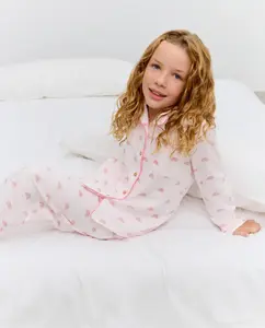 Длинная пижама с фантазийным принтом для девочки на пуговицах Cotton Juice, розовый
