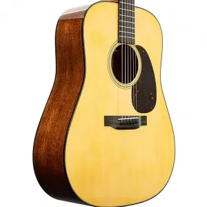 Акустическая гитара Martin D-18 Standard Series 2025 - натуральная отделка с эффектом старения с футляром