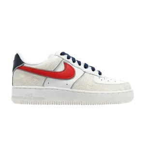 Кроссовки Nike Wmns Air Force 1 '07 LX 'Just Do It - White University Red Snakeskin', белый