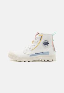 Ботильоны на шнуровке Pampa Underlayer Palladium, цвет star white