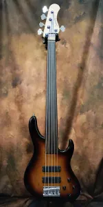 Sadowsky MetroLine 24-ладовый современный бас, корпус из болотного ясеня, гриф из эбена с тигровой полосой, 5-струнный, без ладов - прозрачный «59 Burst» с высокой полировкой