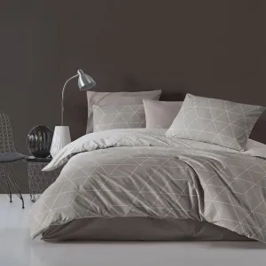 Постельное белье Dream Sleep West 155x220 см + 80x80 см бежевый Traumschlaf