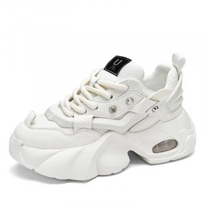 URBAN AUTHENTIC Скользоустойчивые, износостойкие, легкие, увеличивающие рост массивные низкие кроссовки мужские белые, цвет White